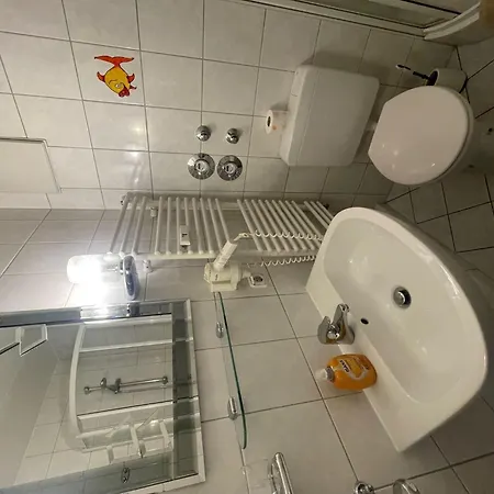 Luv-und-lee-apartment-5