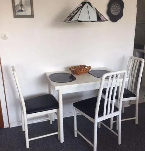 Luv-und-lee-apartment-5 Apartamento *